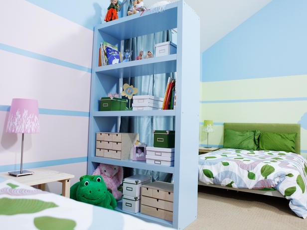 Kid-Sized-Design_Shelving-Bedroom-Beauty_s4x3_lg