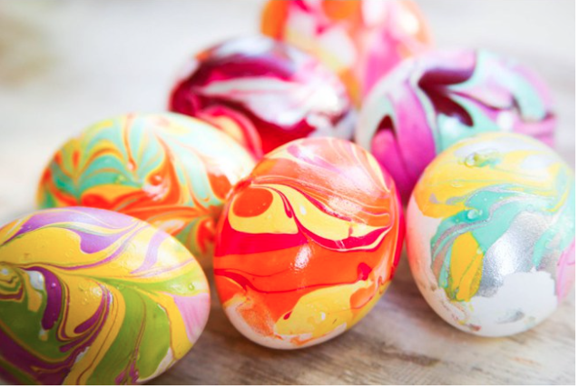 8 оригинальных идей для украшения пасхальных яиц