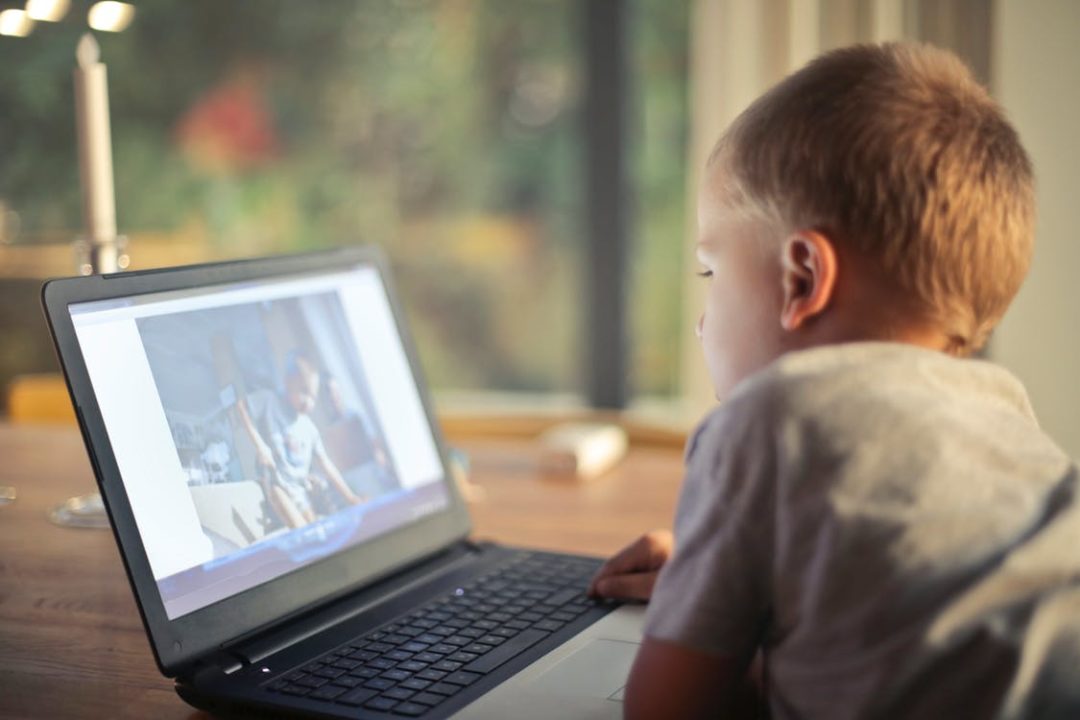 Монстри в мережі: як убезпечити дитину в інтернеті