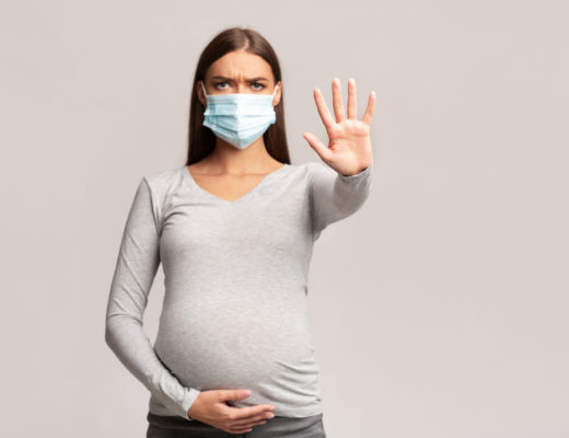 Ученые советуют отложить беременность из-за пандемии коронавируса