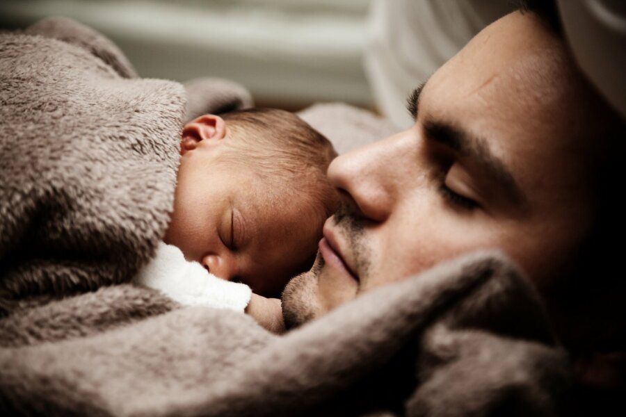 ТОП-3 способа быстро уложить ребенка спать